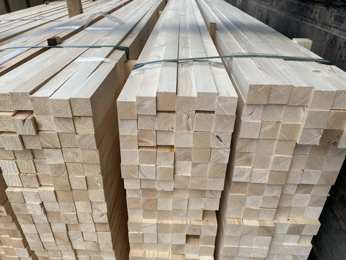 Брус  30x40x3 м сухой строганный